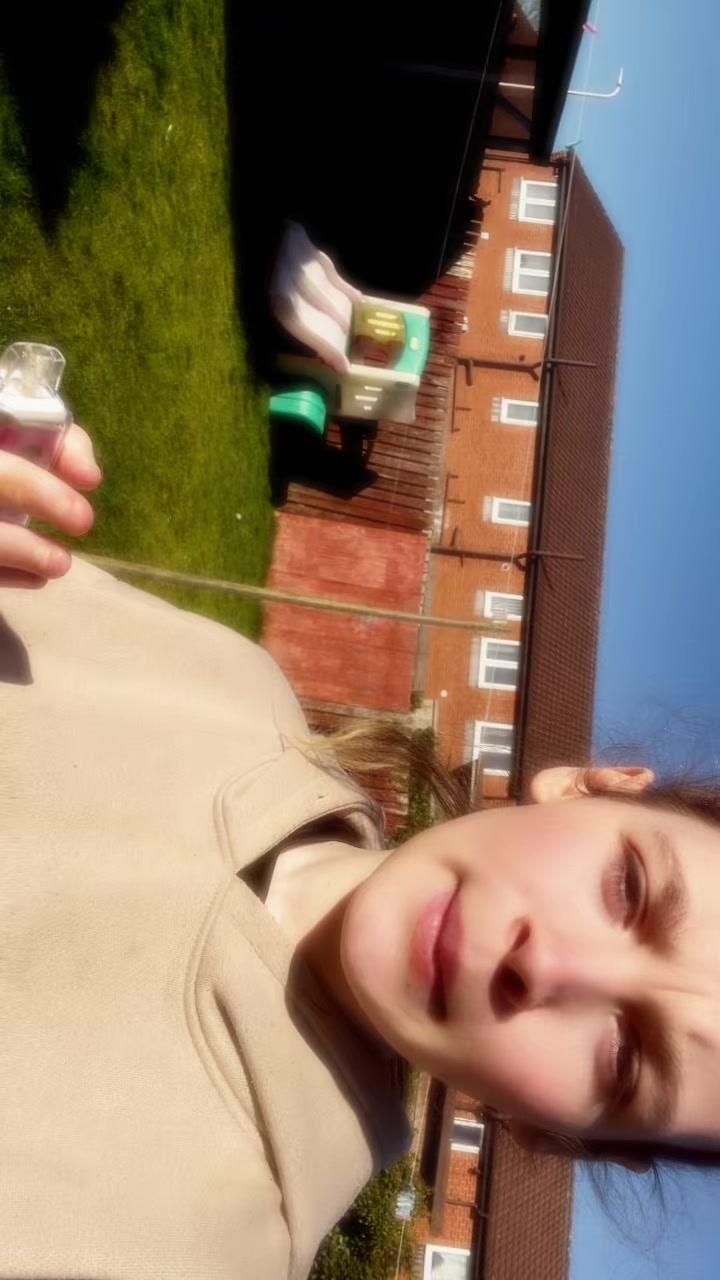 @Angelina Enstone367