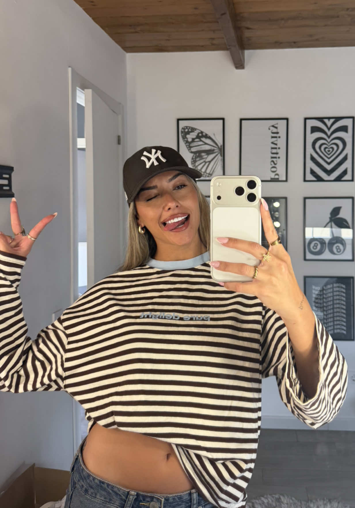 @leeilaleonn