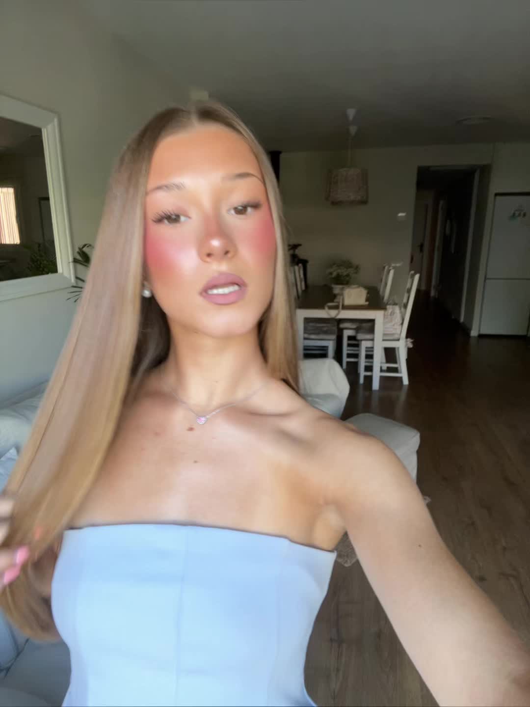 @𝑀𝒶𝓇𝓉𝒾𝓃𝒶🐚