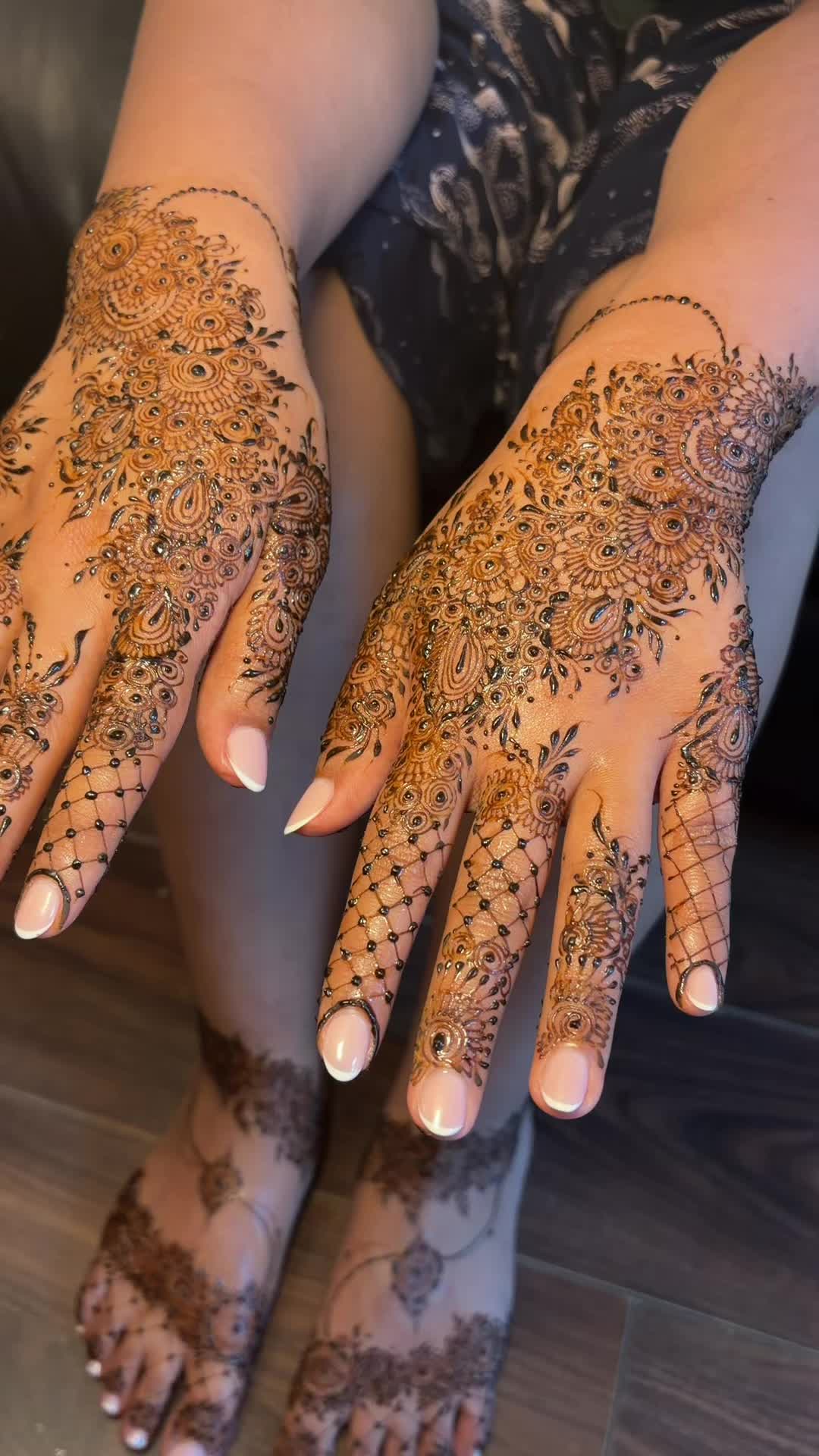 @ਈਸ਼ Mehndi