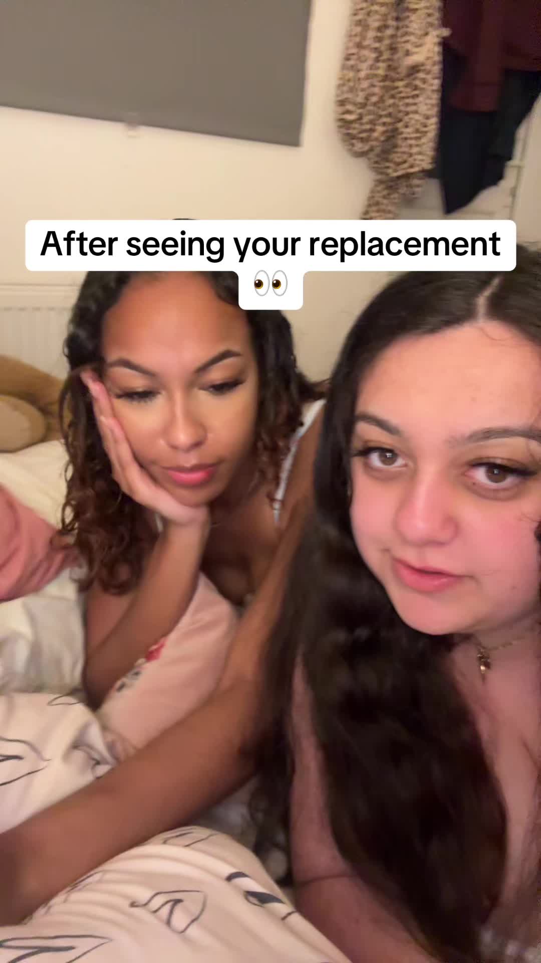 @ItsPhee