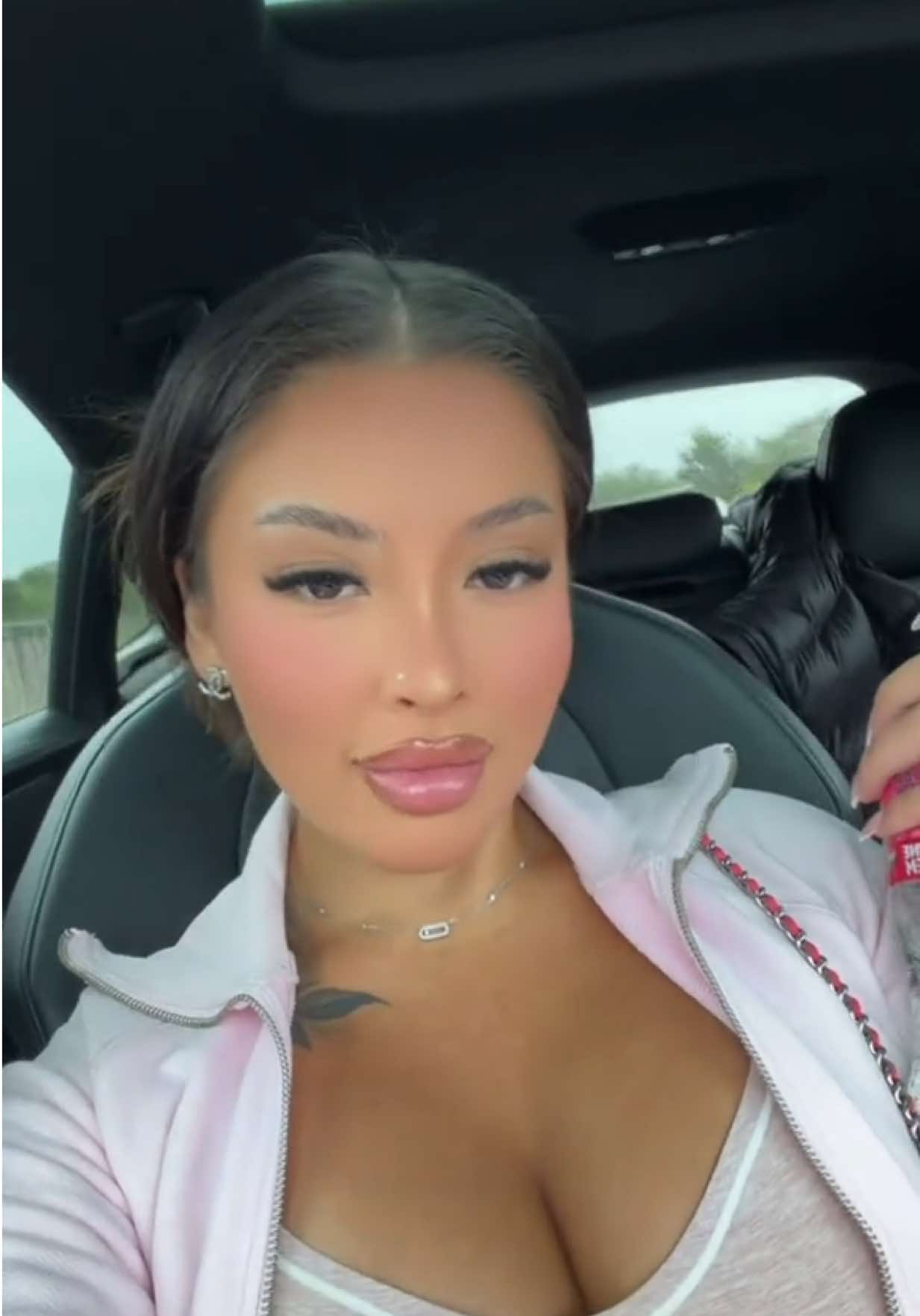 @melinabousbaa