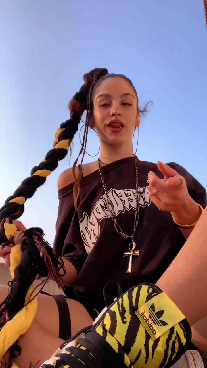 @kinkyera