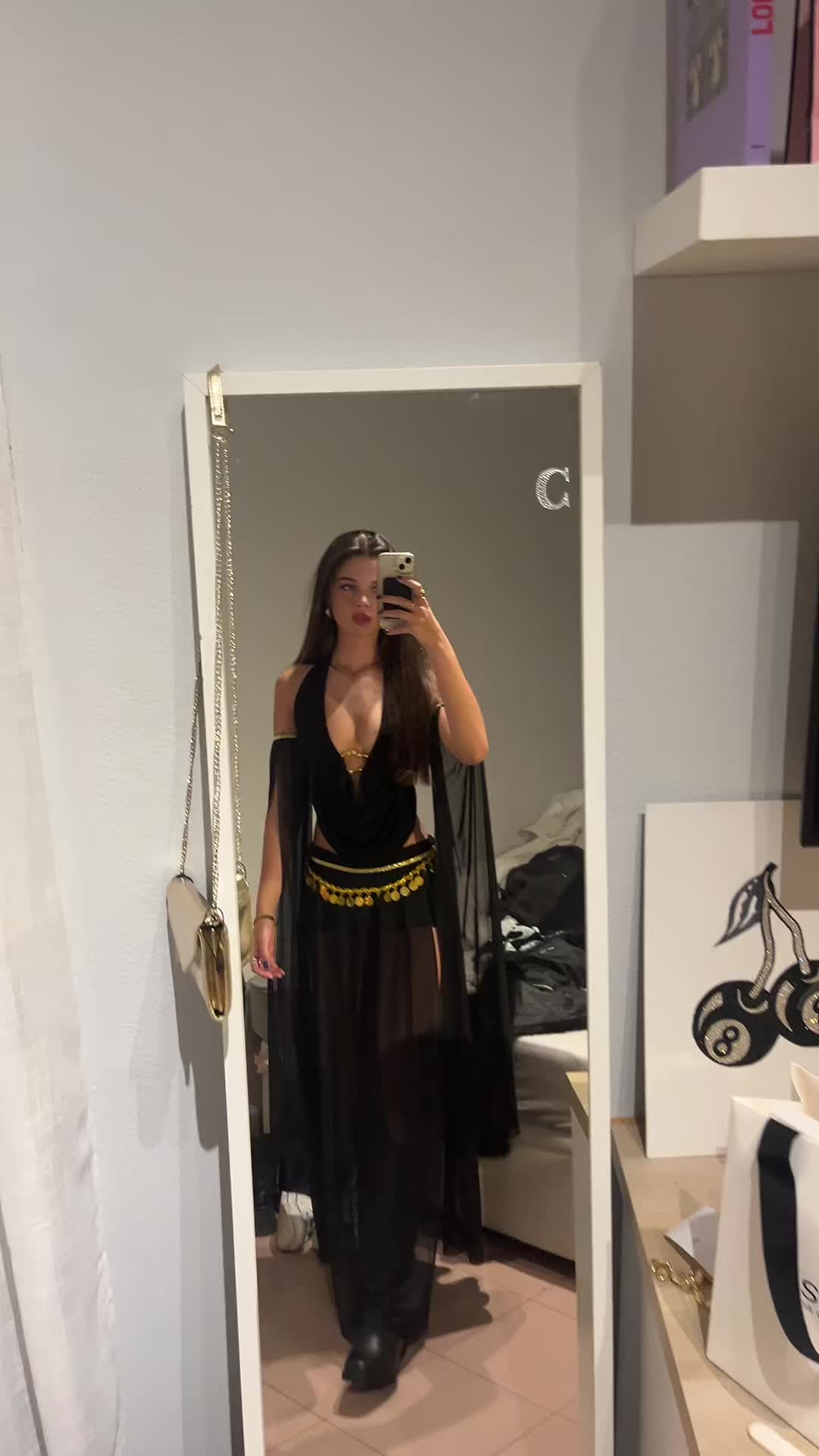 @Carlotita🌟
