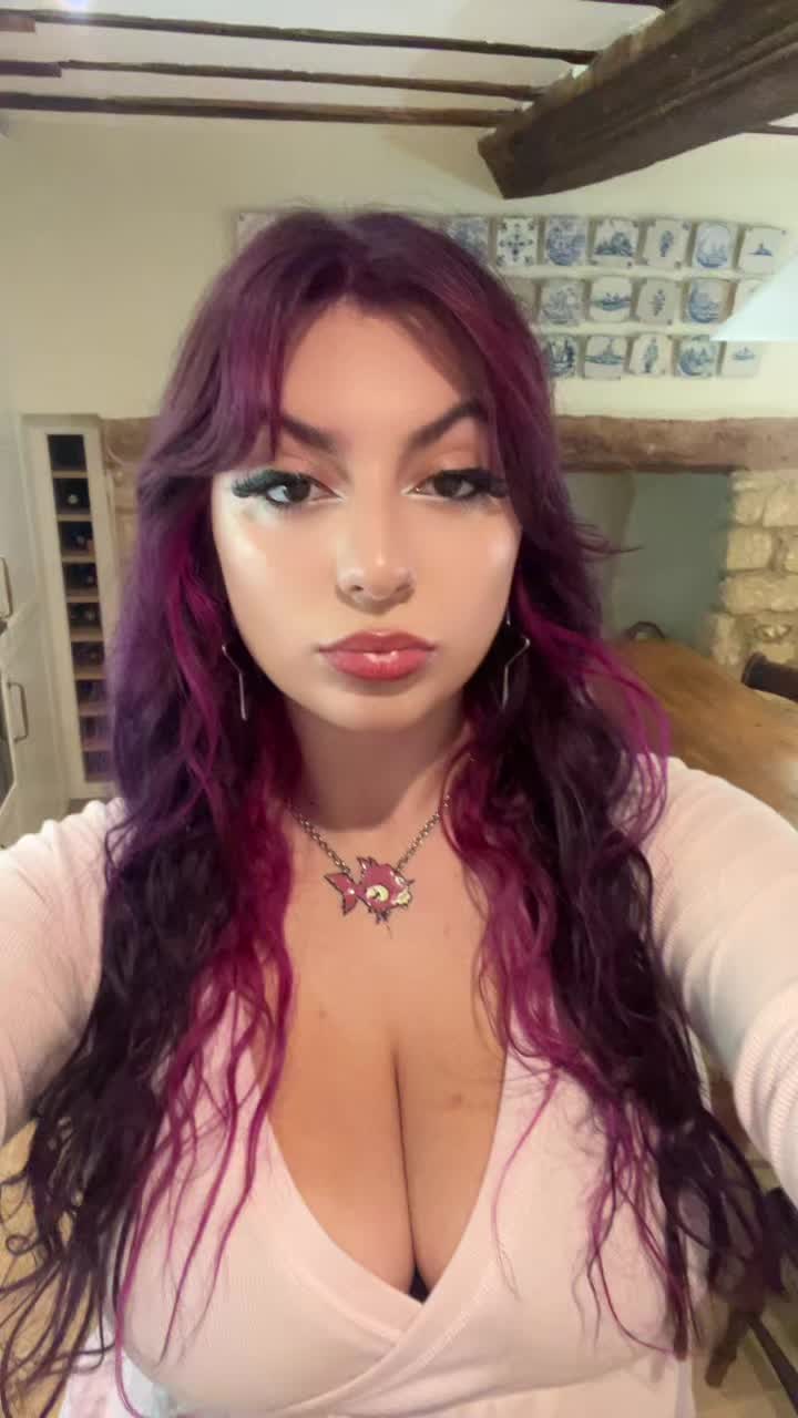 @bella