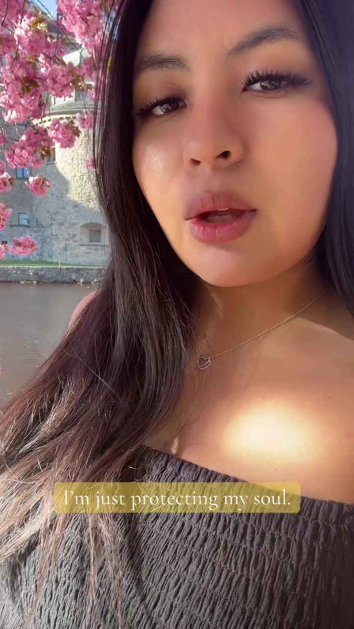 @Laura ♱