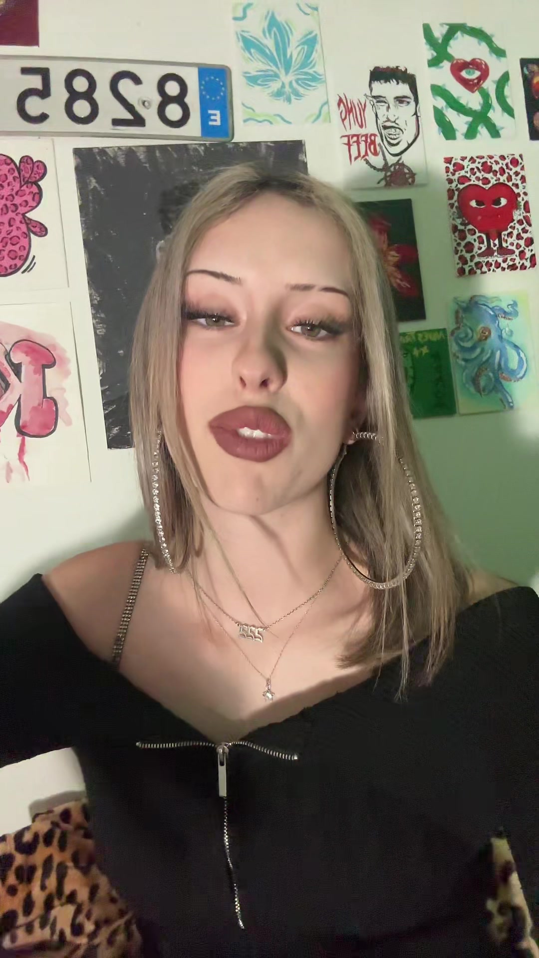 @๐๐๐