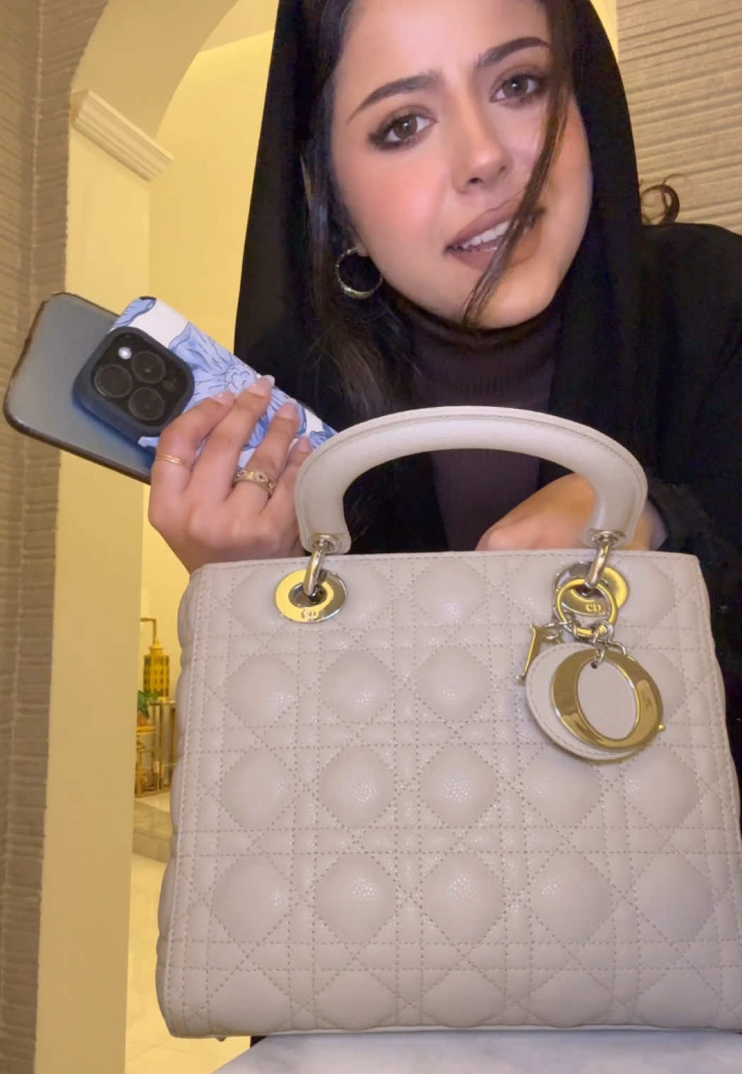@نورة اللي ماعندها خوات 🙋🏻&zwj;♀️