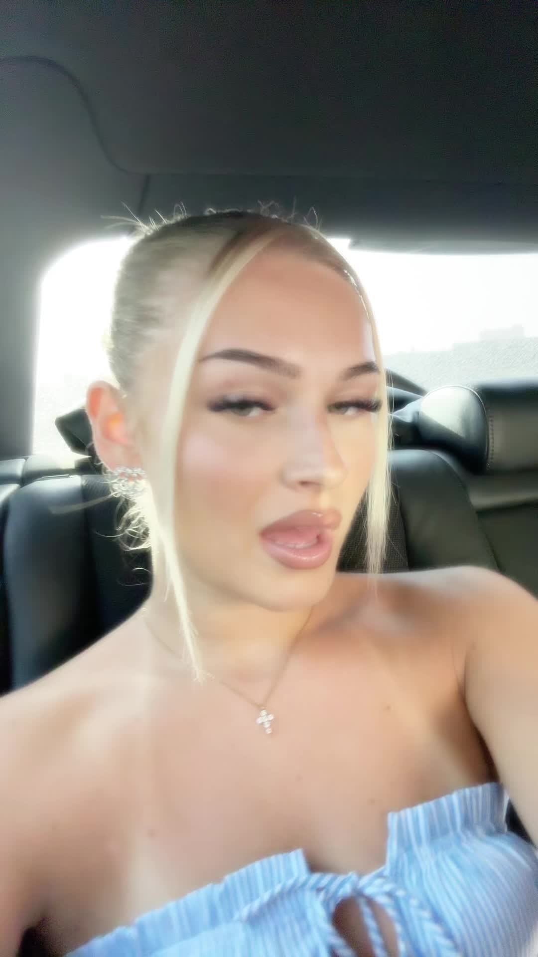 @elenaskrobic_