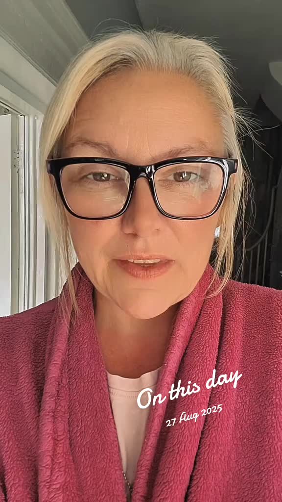@EmmaWilcox🇬🇧🏴