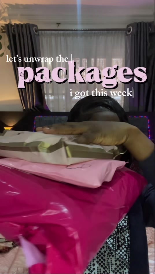 @✭