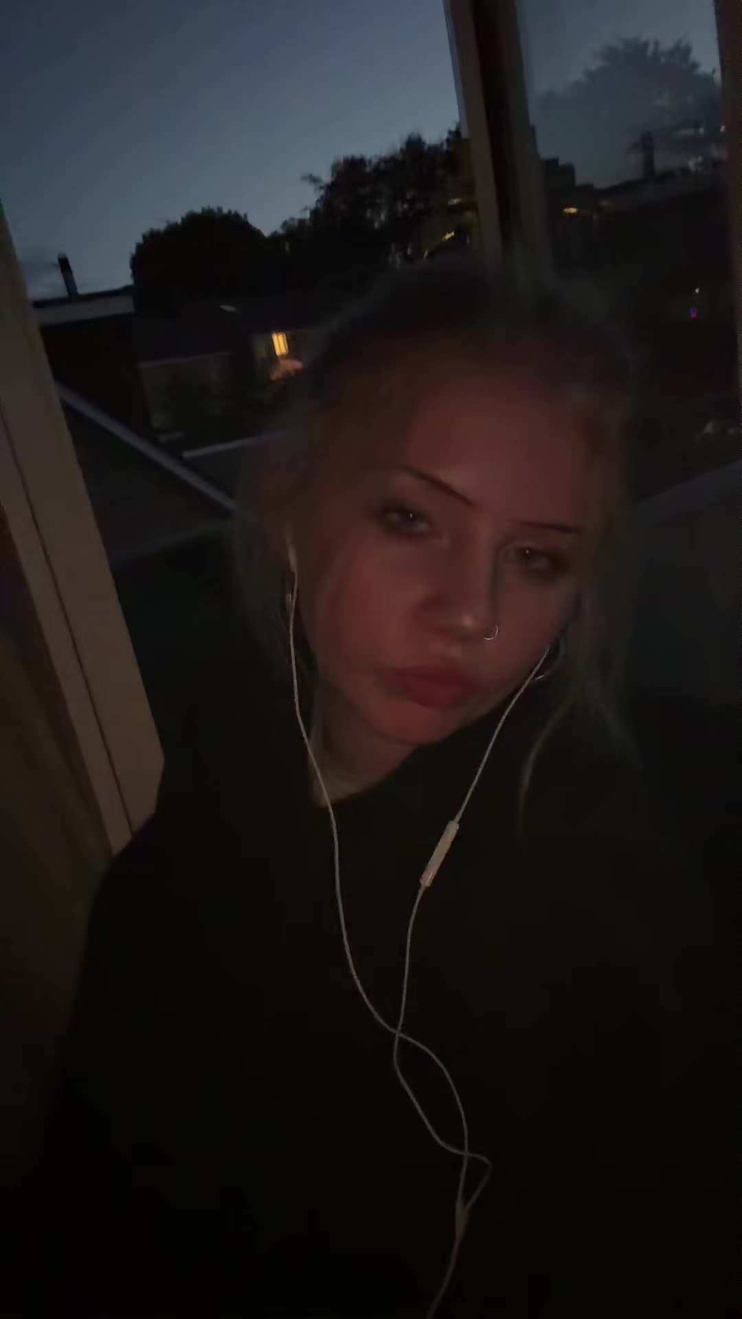 @𝔦𝔷𝔷𝔶