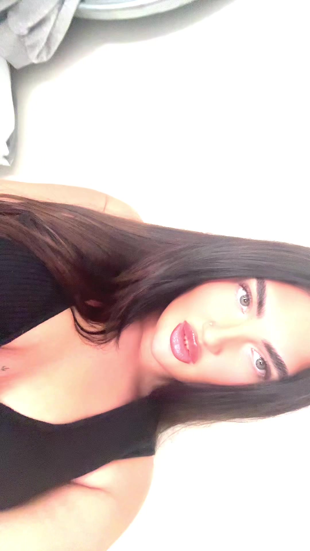 @oliviawhitehousee