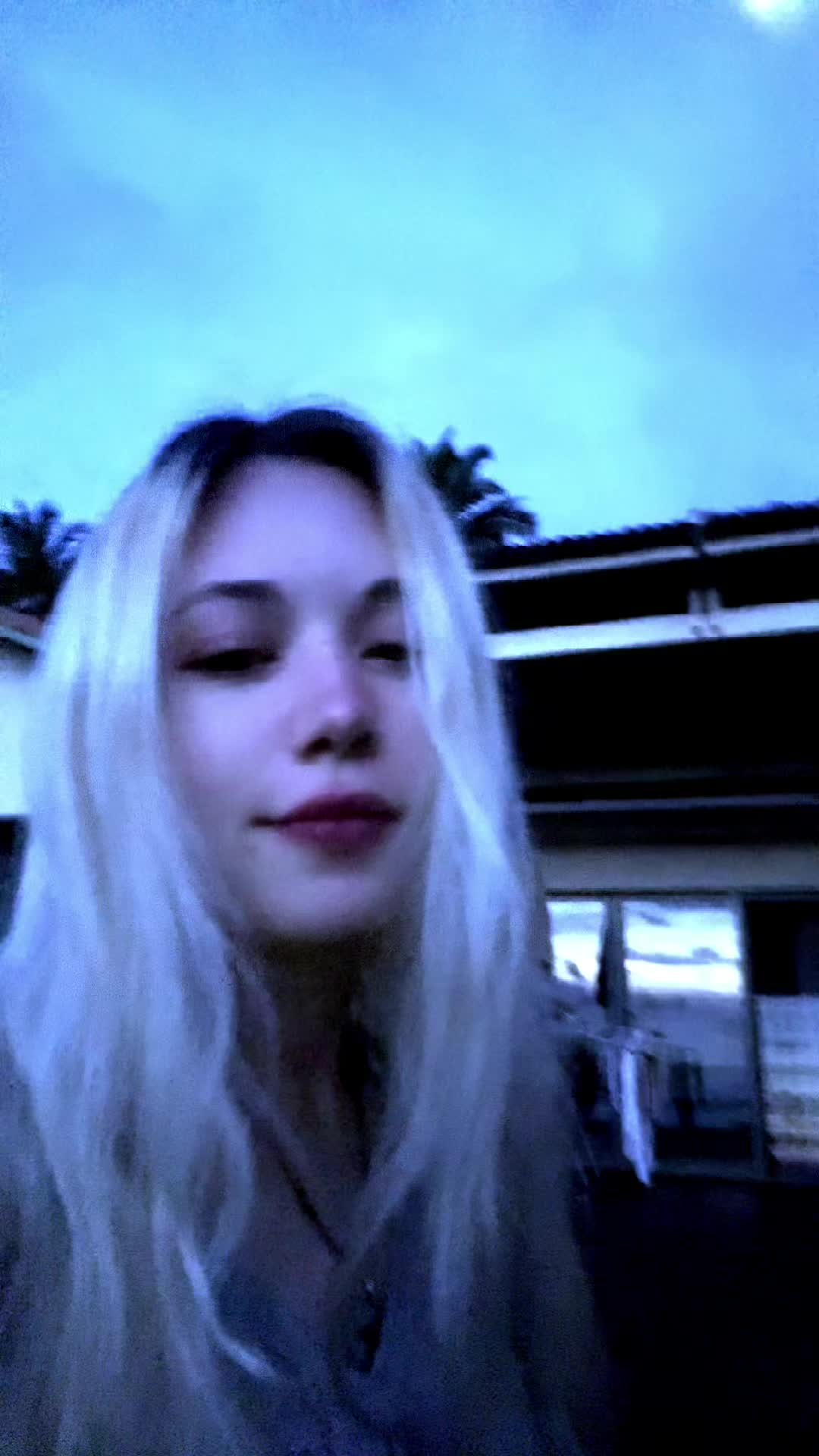 @Camilla