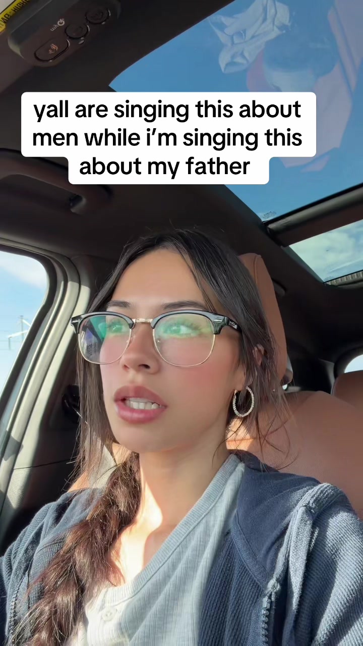 @HannahAvendano