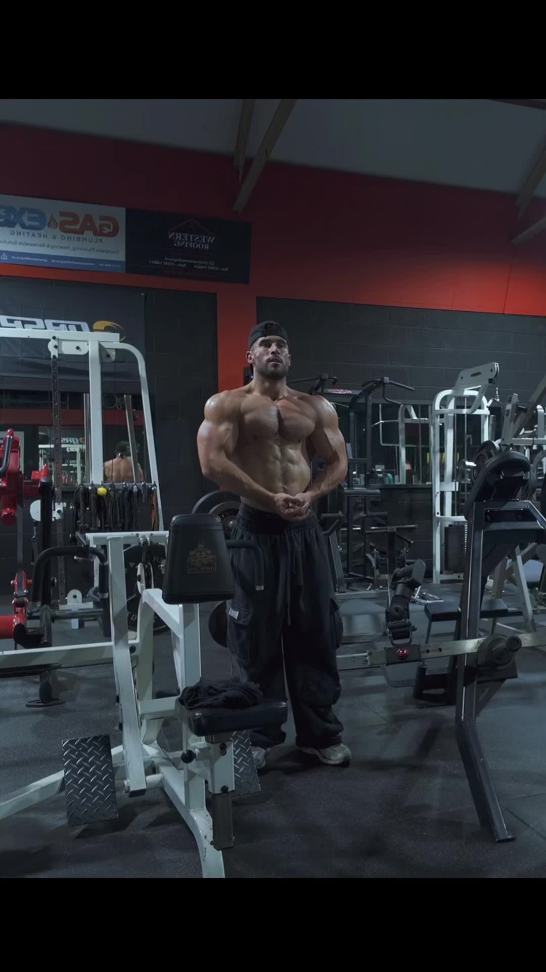 @Phil Andrew 🦍