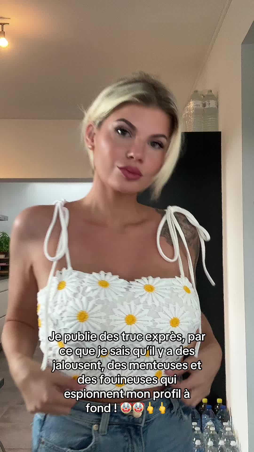 @❦