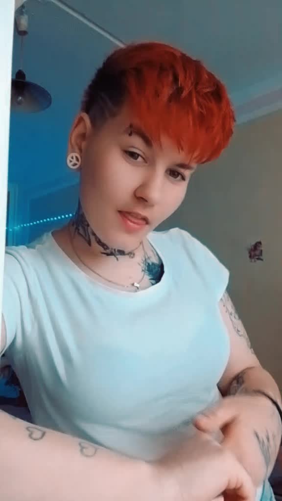 @Bettina Barát516