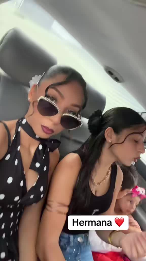 @Lisandra_17