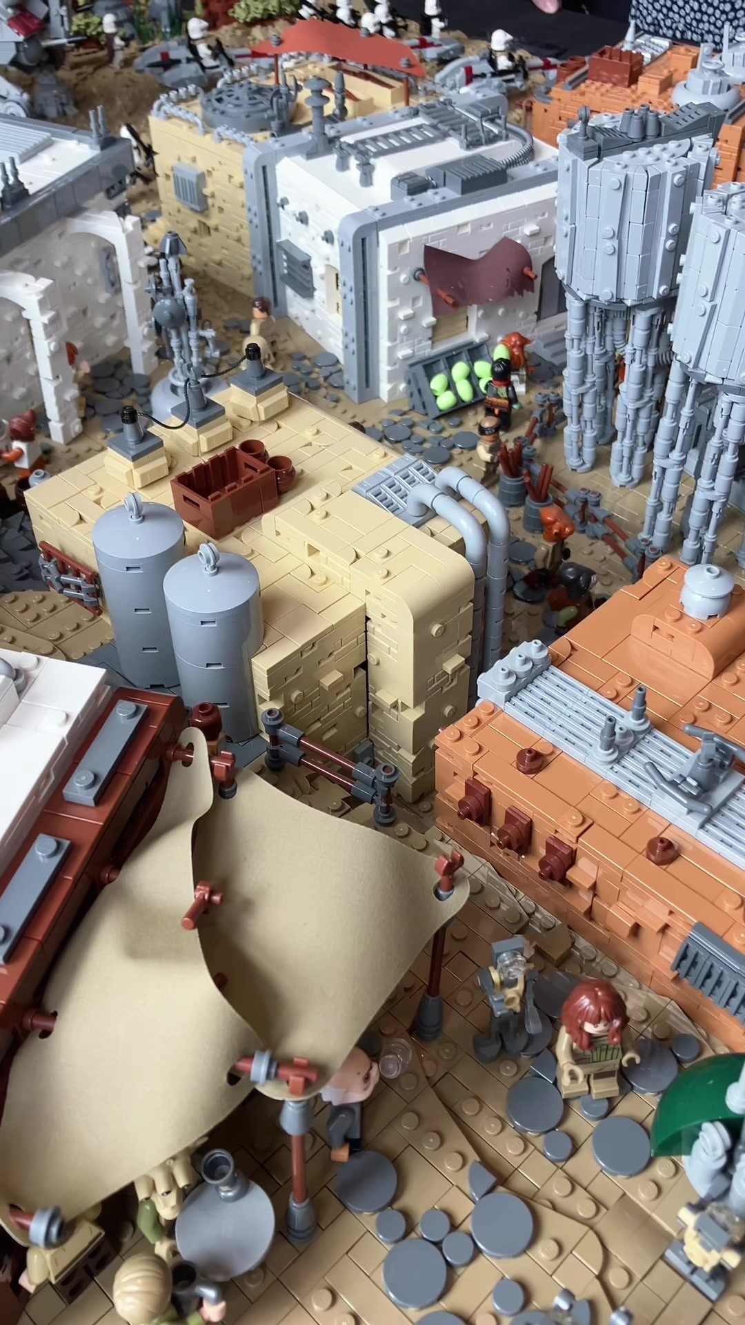 @LuxBricks