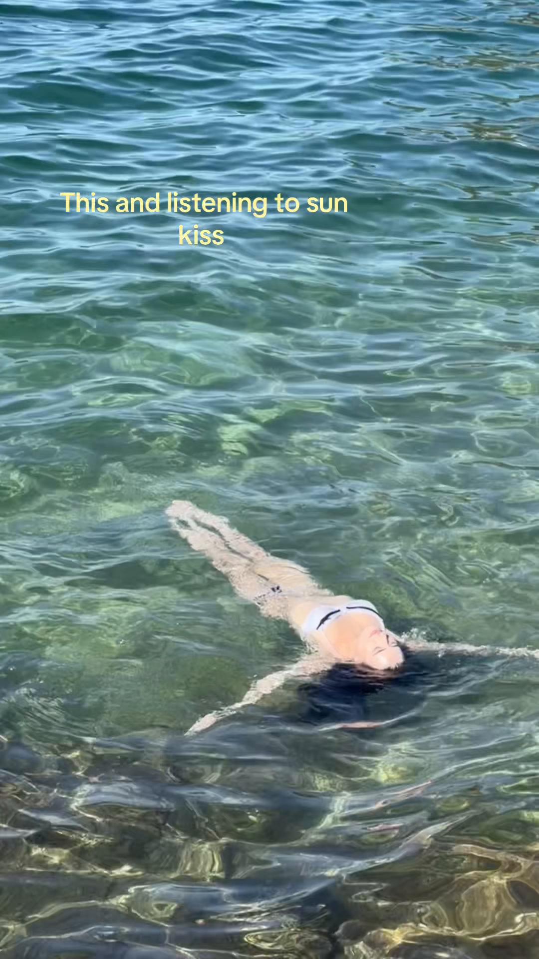 @livingforlola