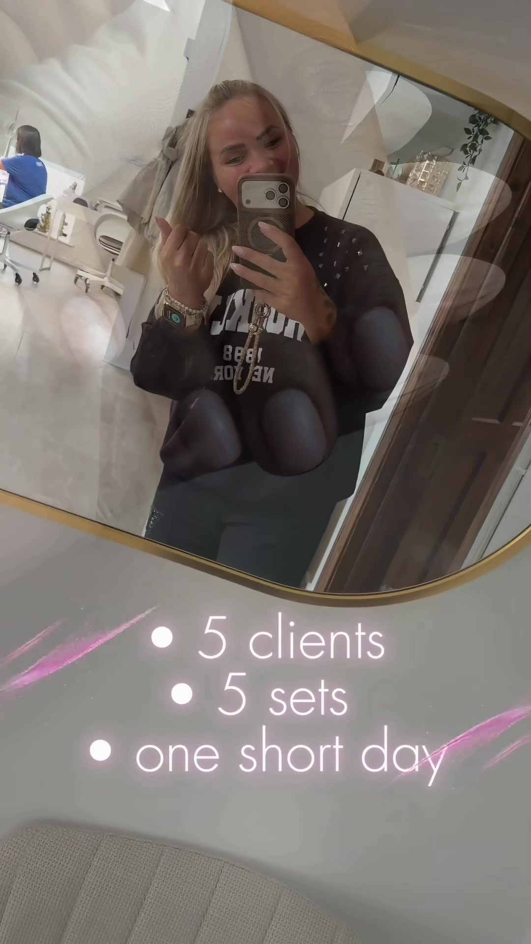@ViolaViolett_NailArtist