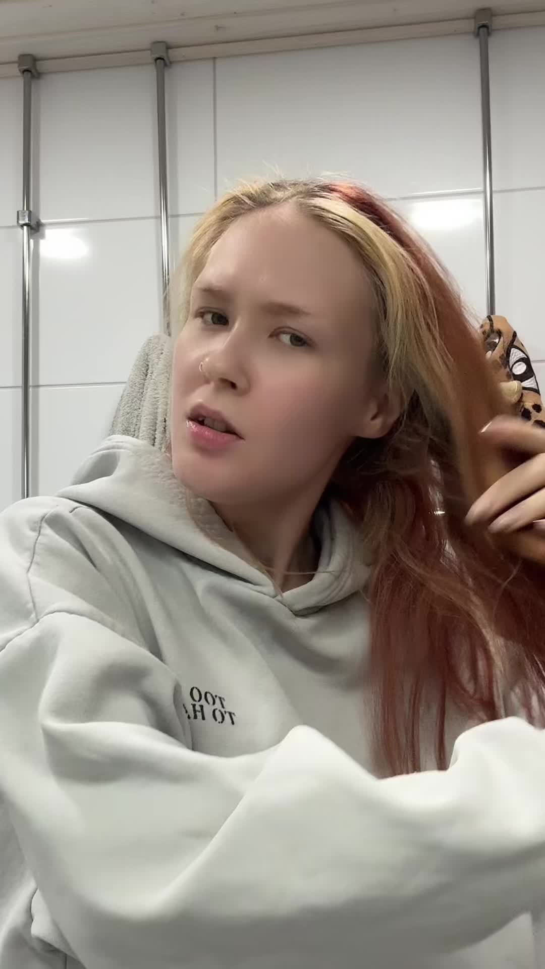 @iluvlyyli 𓆙