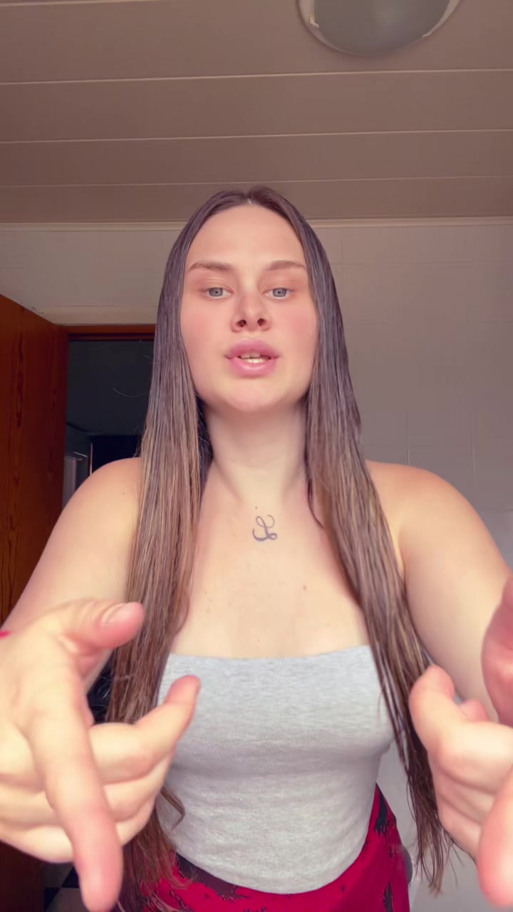 @laaruumaanaa21