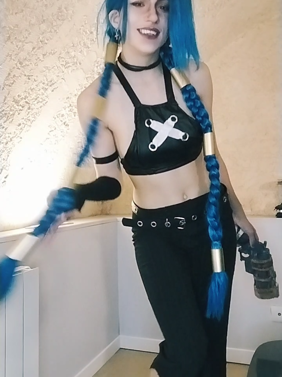 @aka_shiootaa