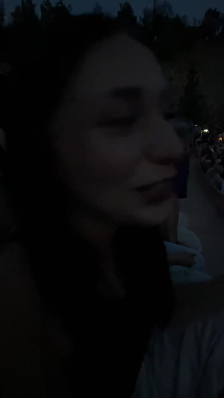 @Ariana