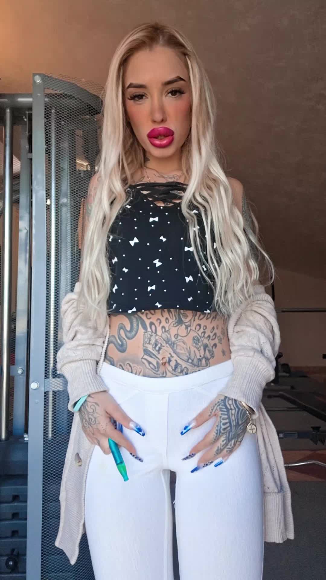 @Bad Doll 🌸