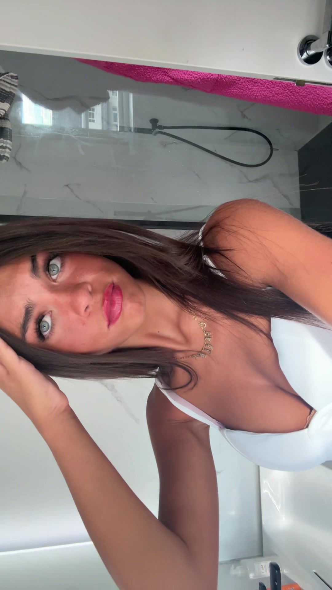 @charleyscl0se