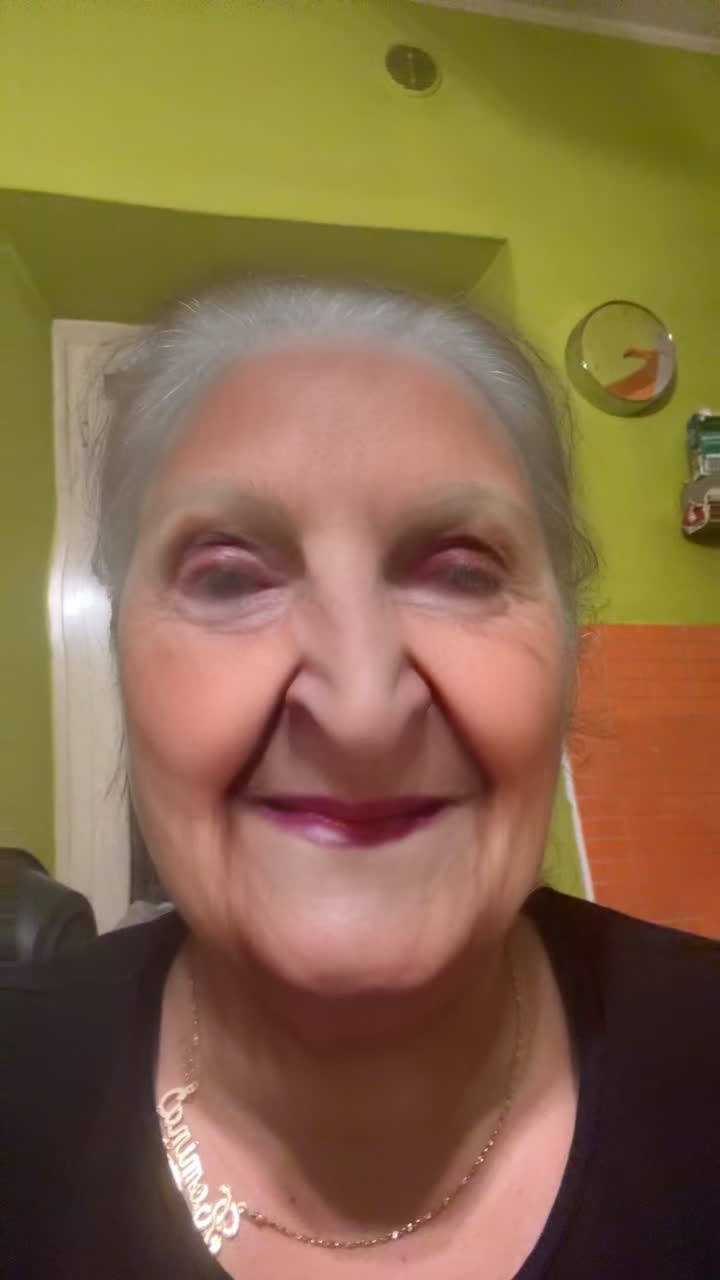 @Eliblond76