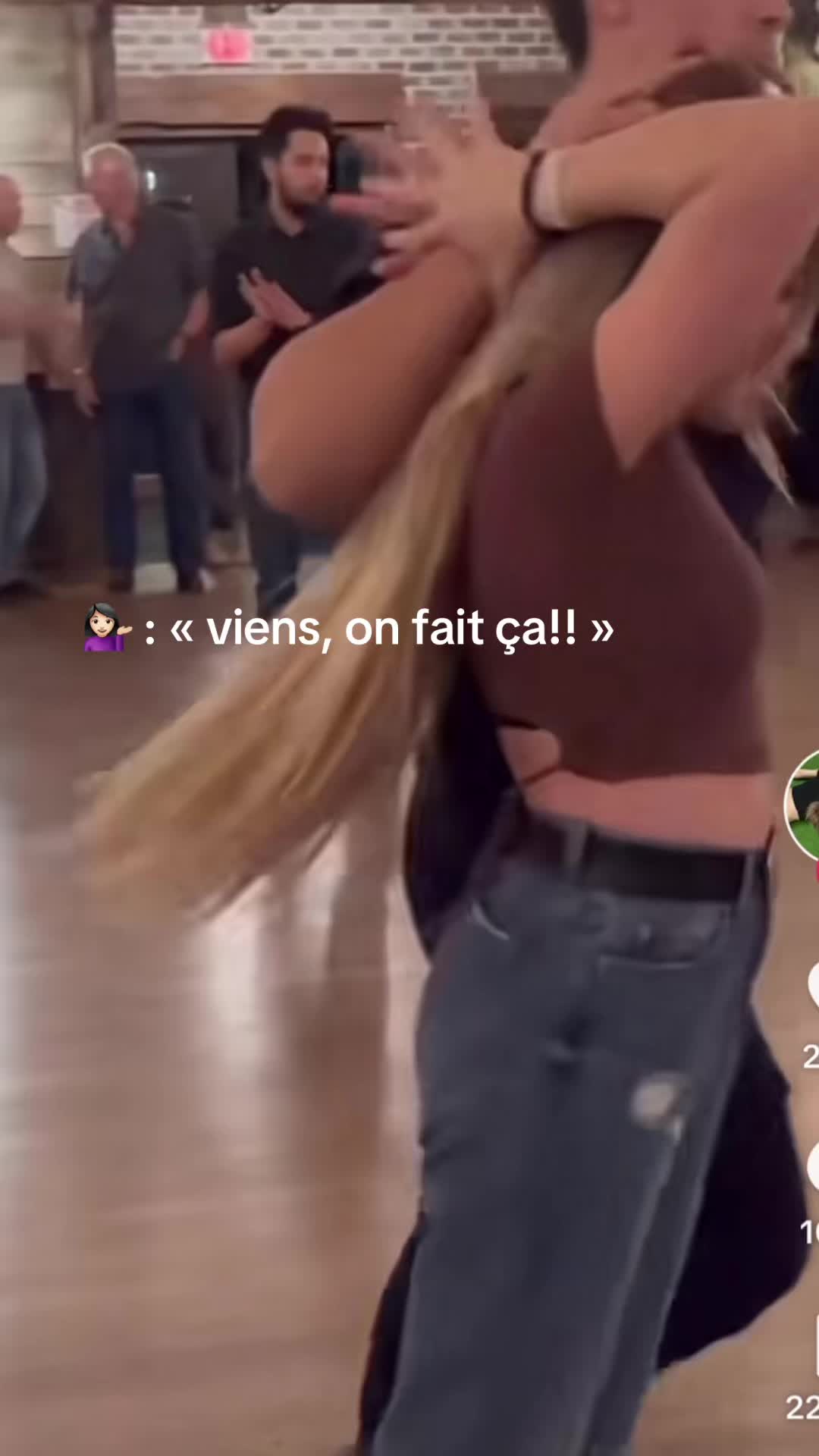 @Mélanie🧡