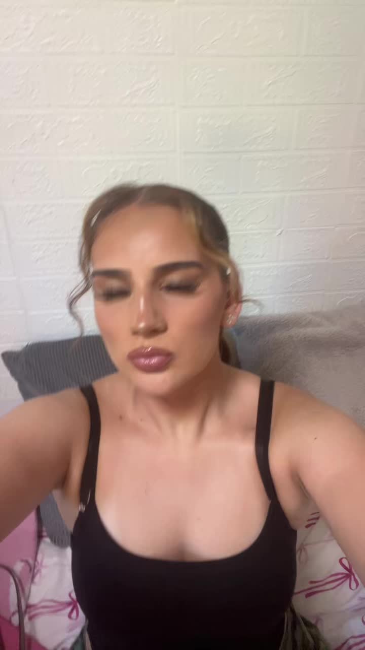 @️