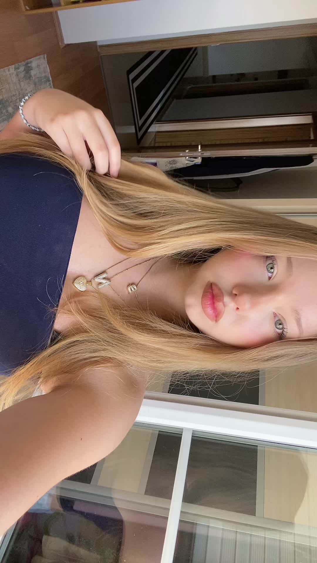@𝑐𝑒𝑦𝑙𝑖𝑛𝑛