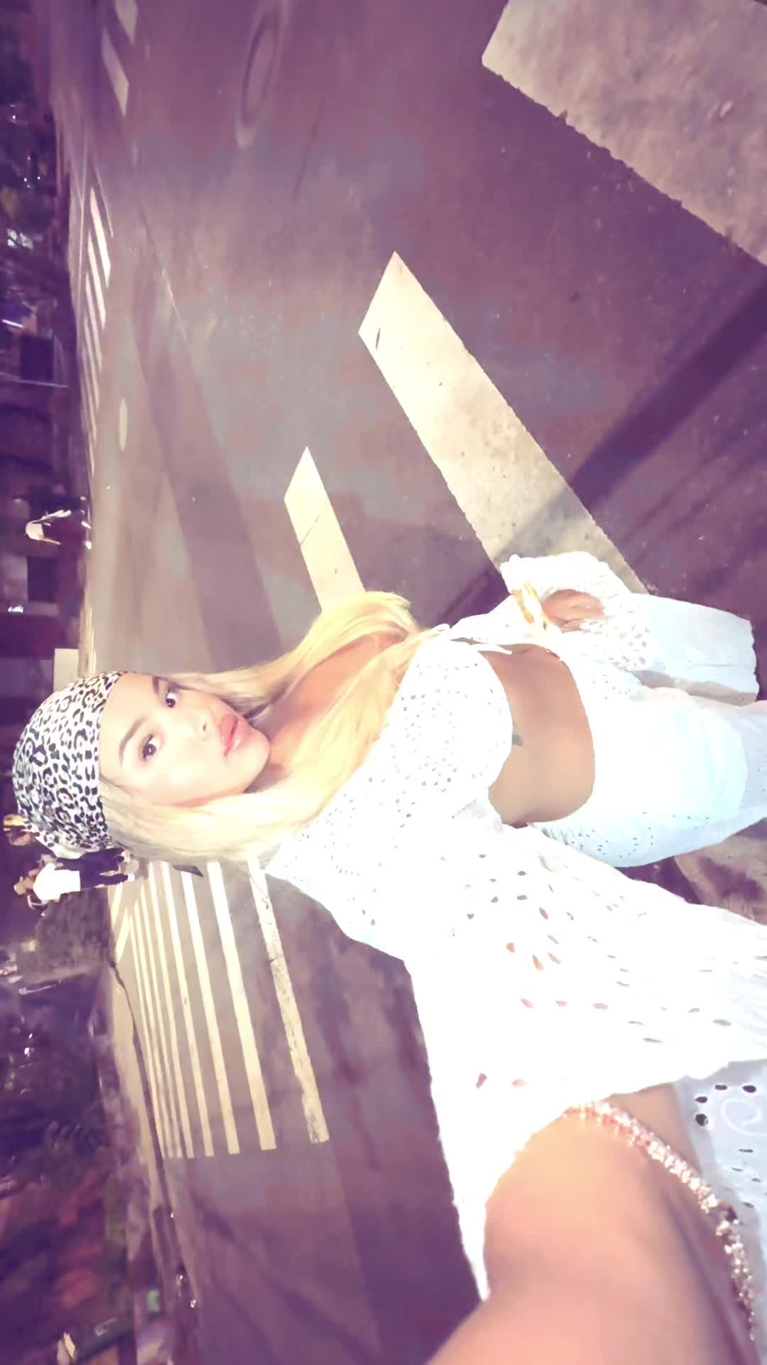 @tinaloul