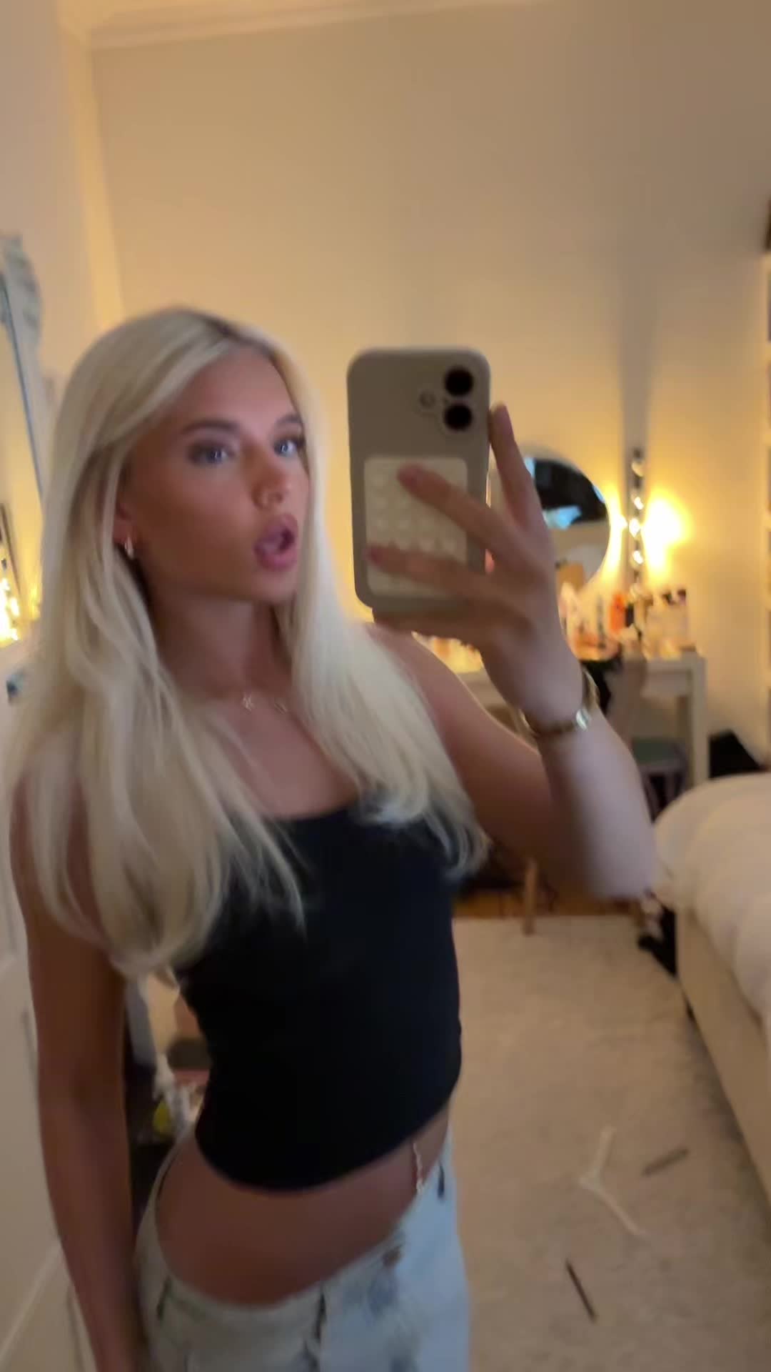 @Sophia 🪽