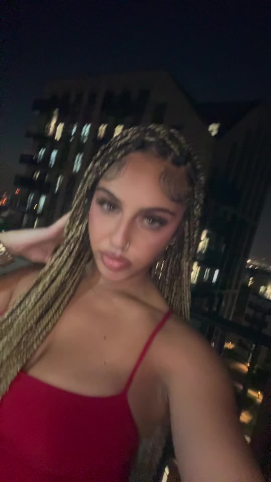 @t̶i̶a̶