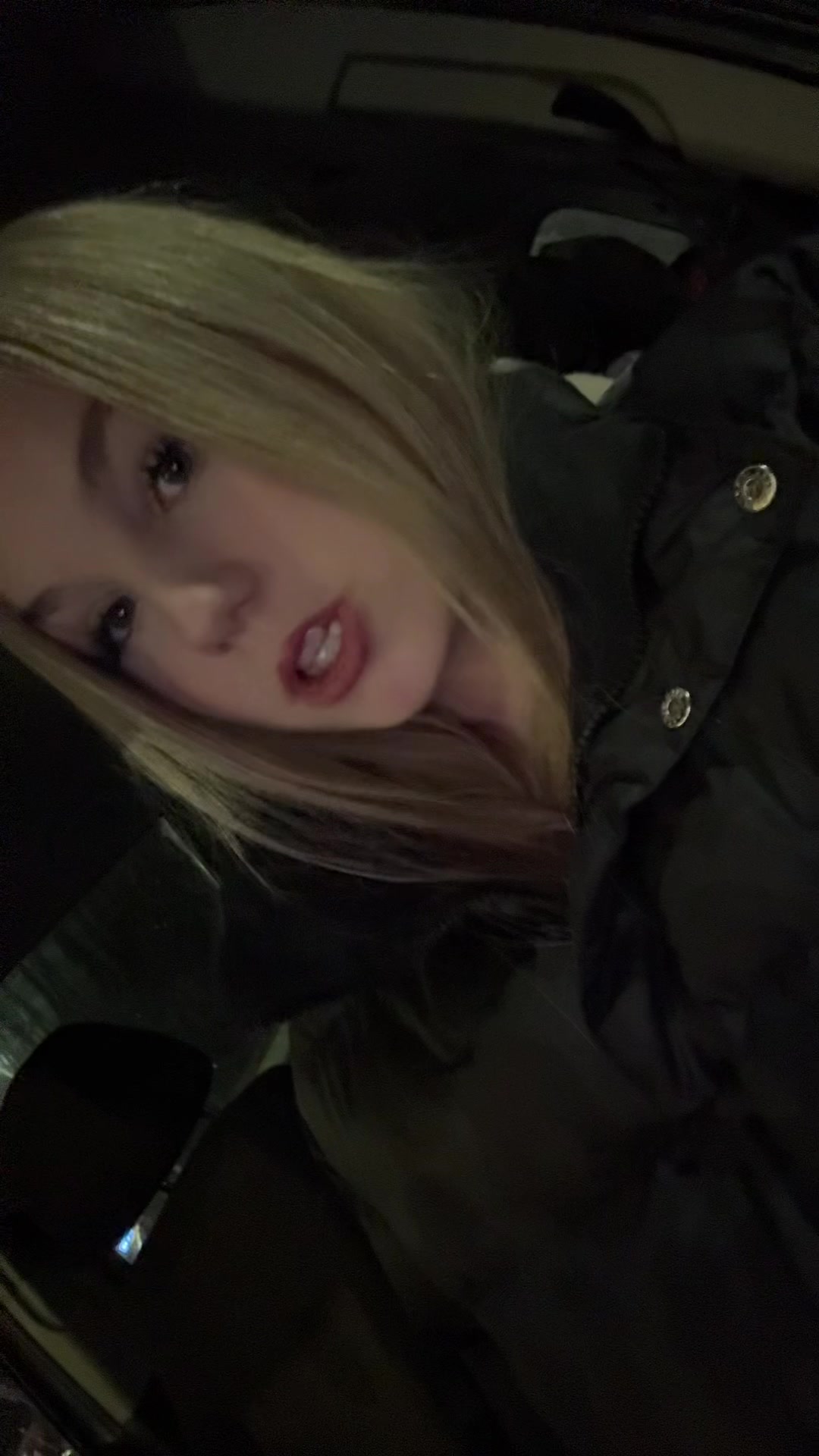 @𝑳
