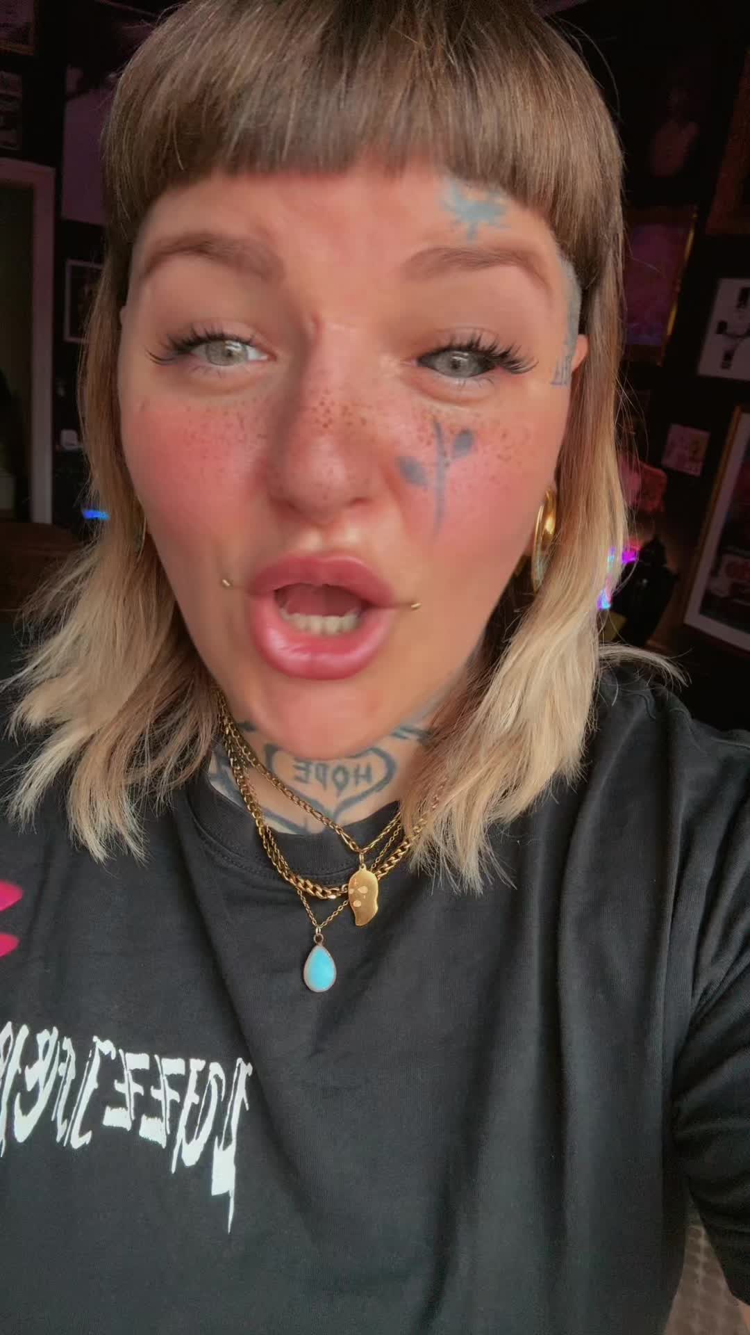 @inksane_annii
