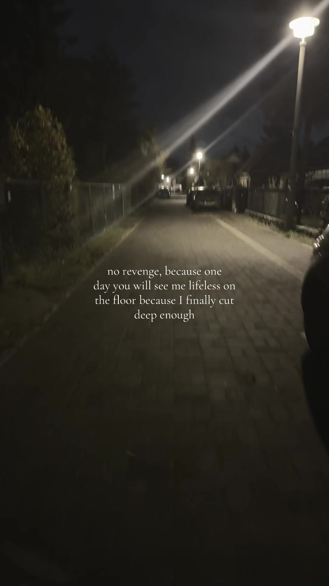 @️