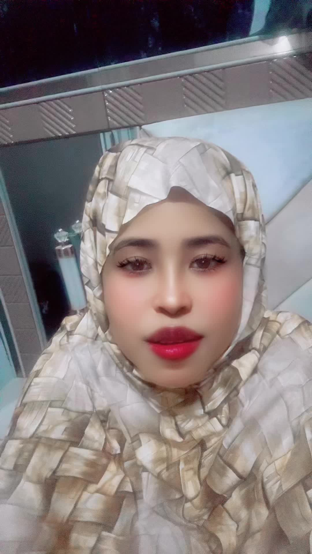 @🇸🇴🇬🇧Deeqa osmaan
