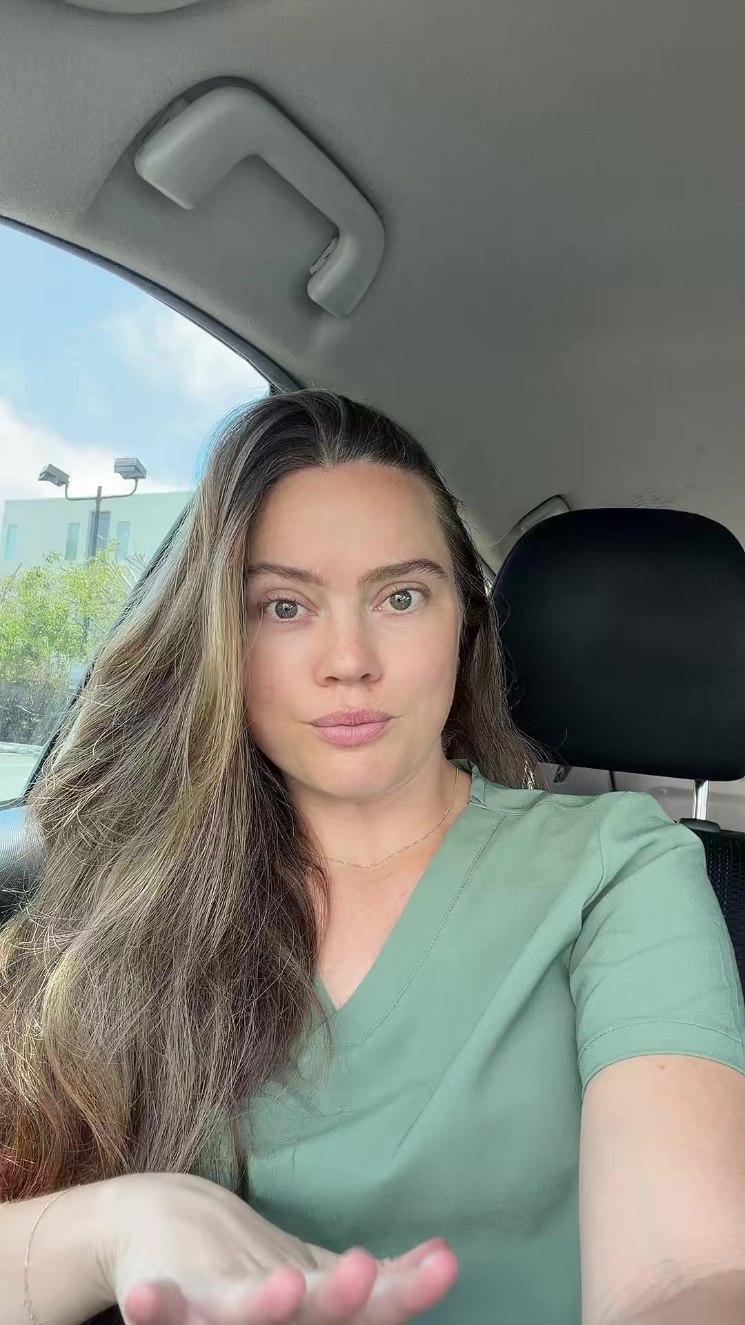 @BrushwithBritt