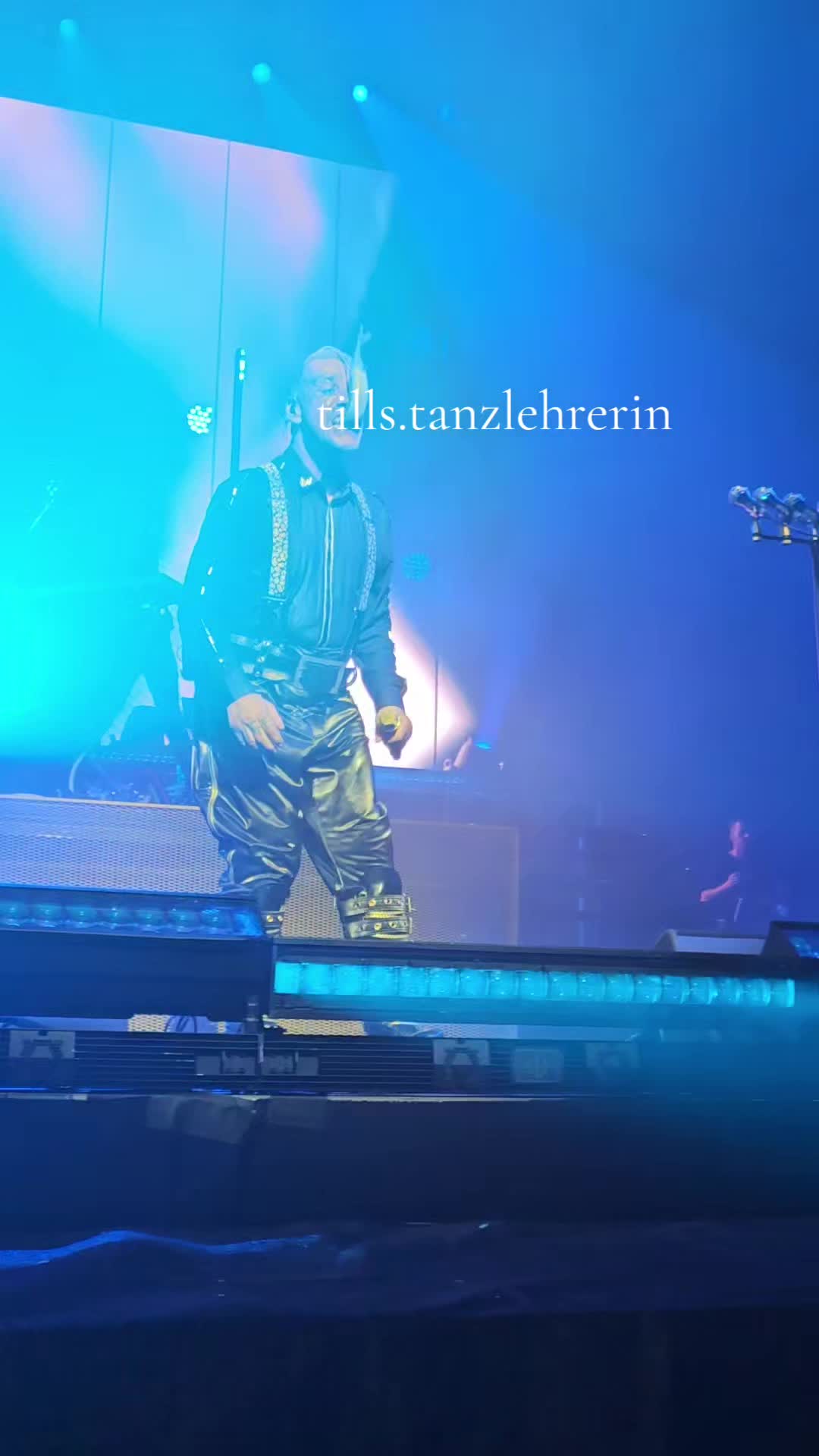 @Tills Tanzlehrerin