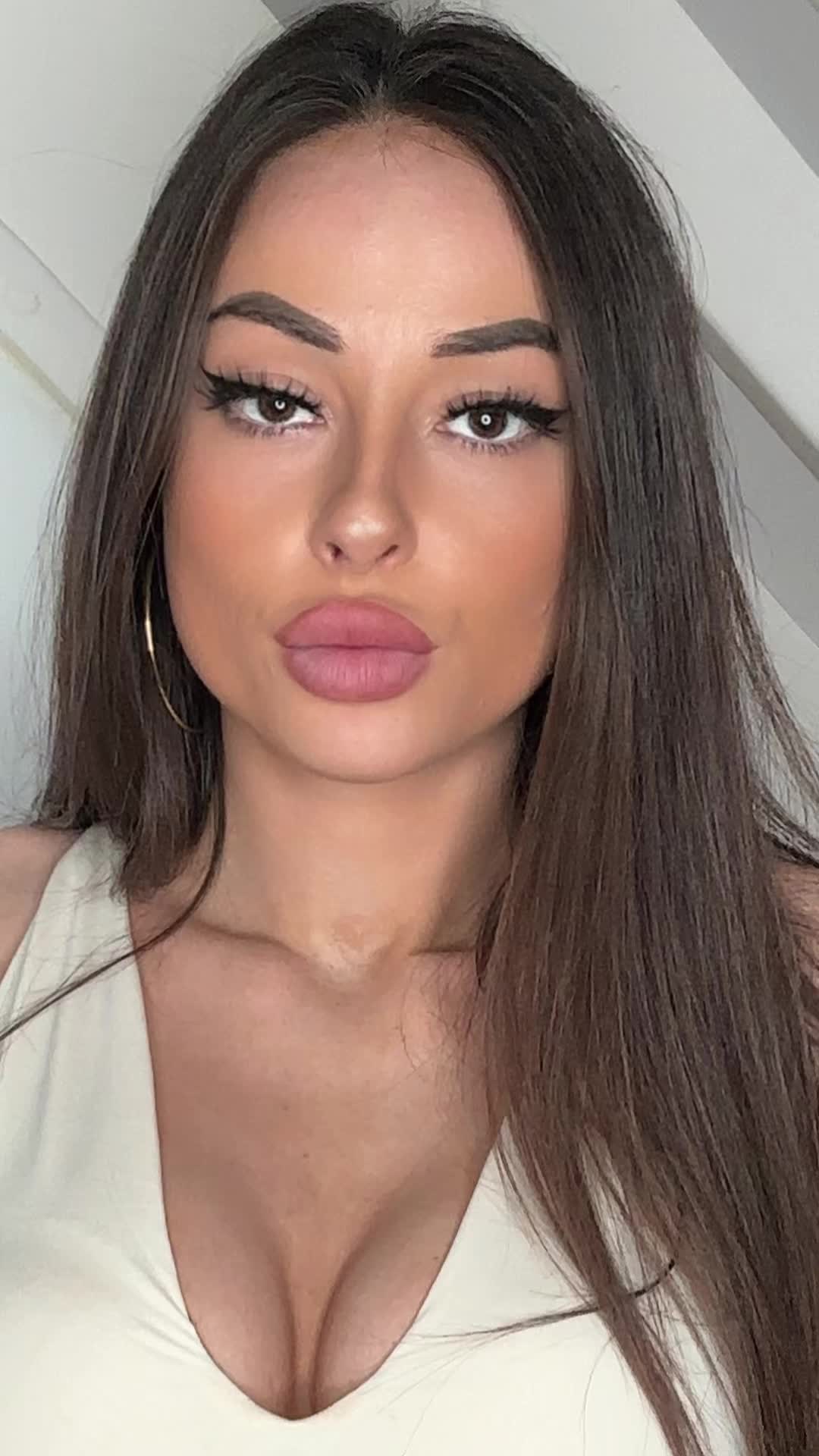 @RoxyWintersxox