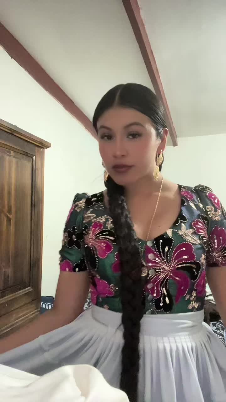 @𝑁𝑒𝑟𝑒𝑒𝑒 🌺