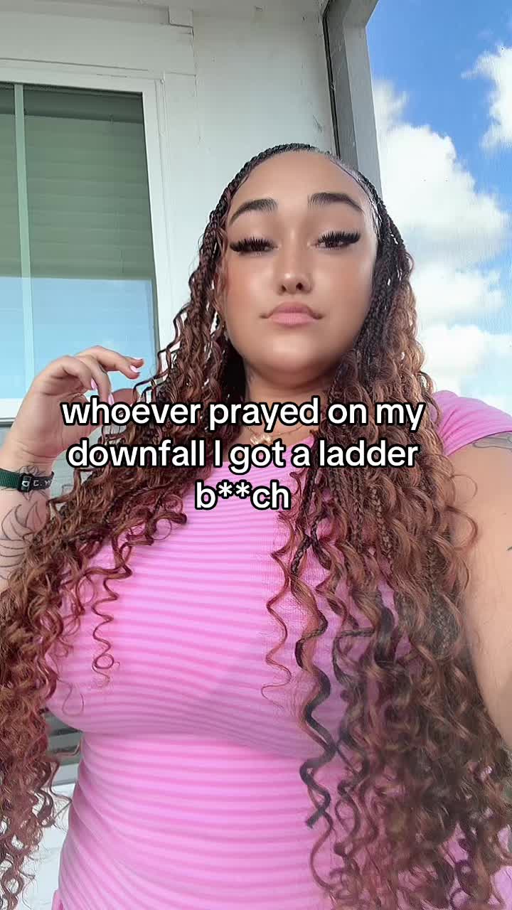 @thatgurllanaa