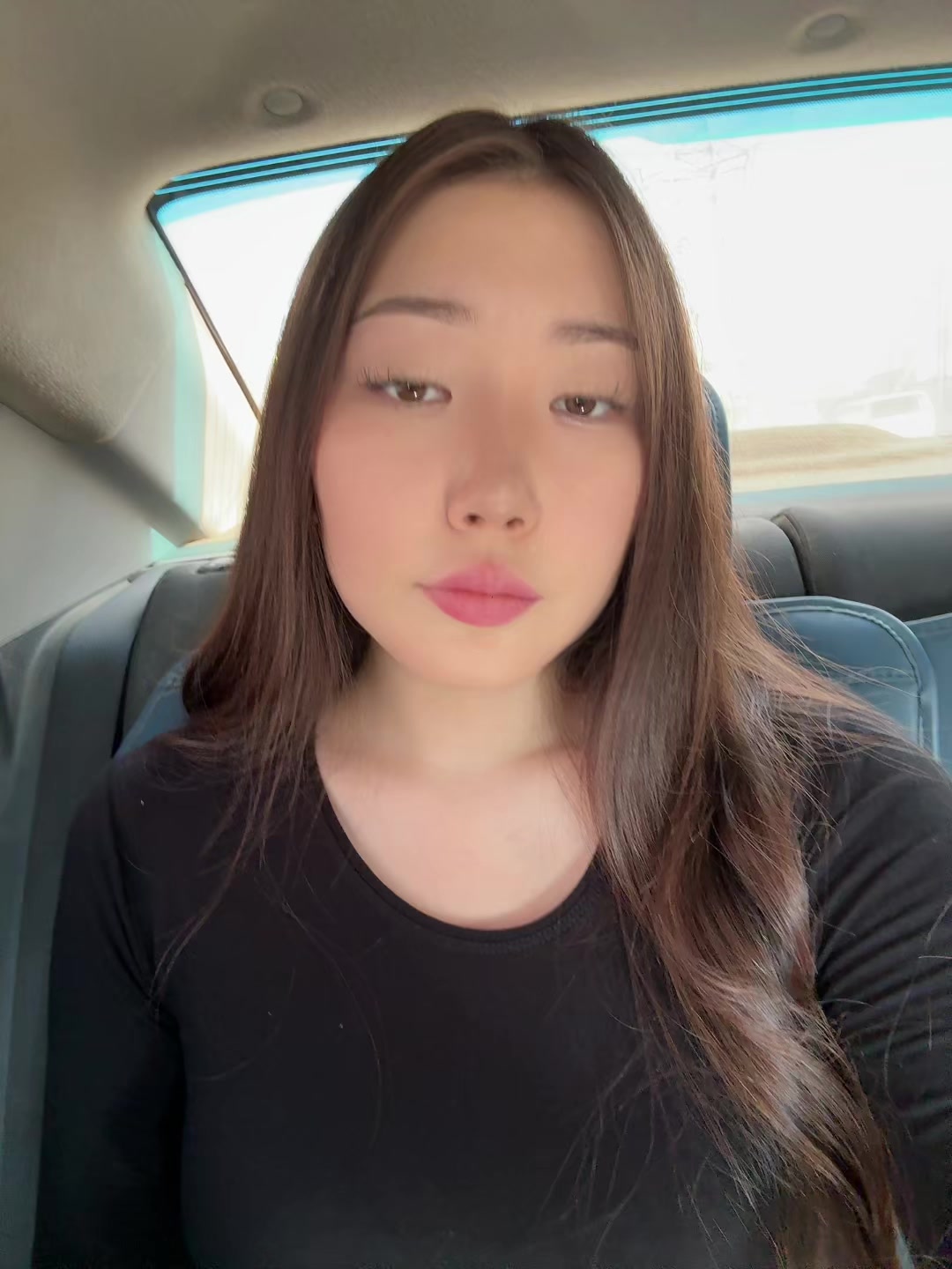 @...