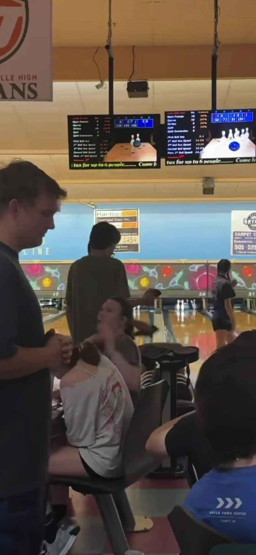 @Bowling with Zo&euml;
